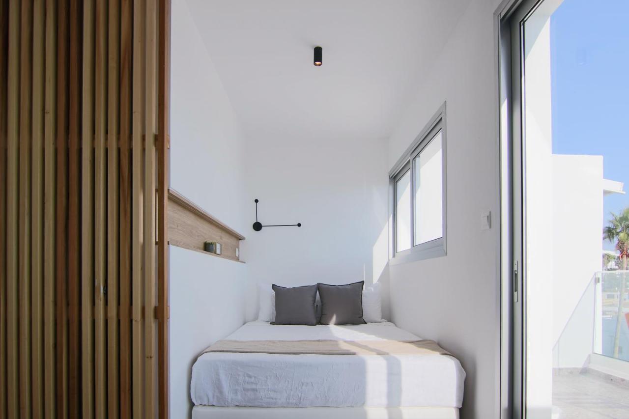 Phaedrus Living Seaview Modern Flat Lighthouse 52 Lejlighed Paphos Eksteriør billede